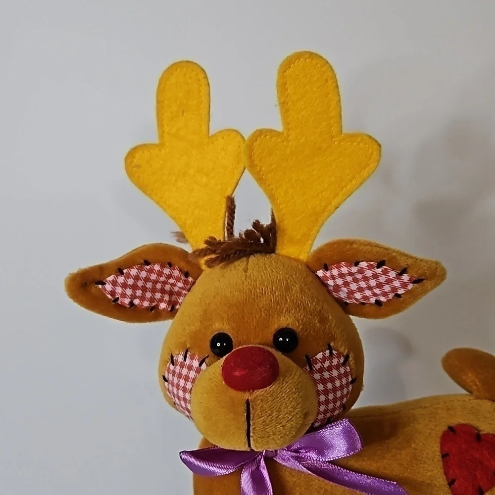 Vintage 2001  REINDEER Red Noise Patchwork Plush Pre-owned